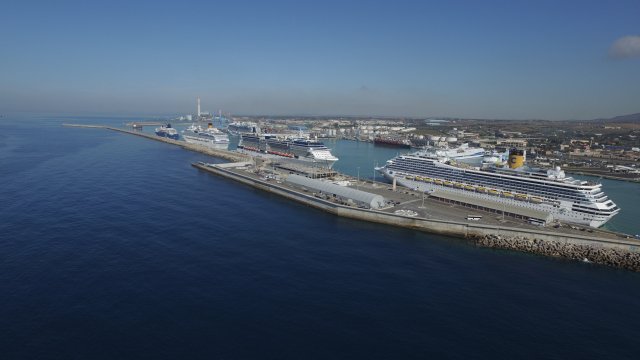 five ships 11102017 1